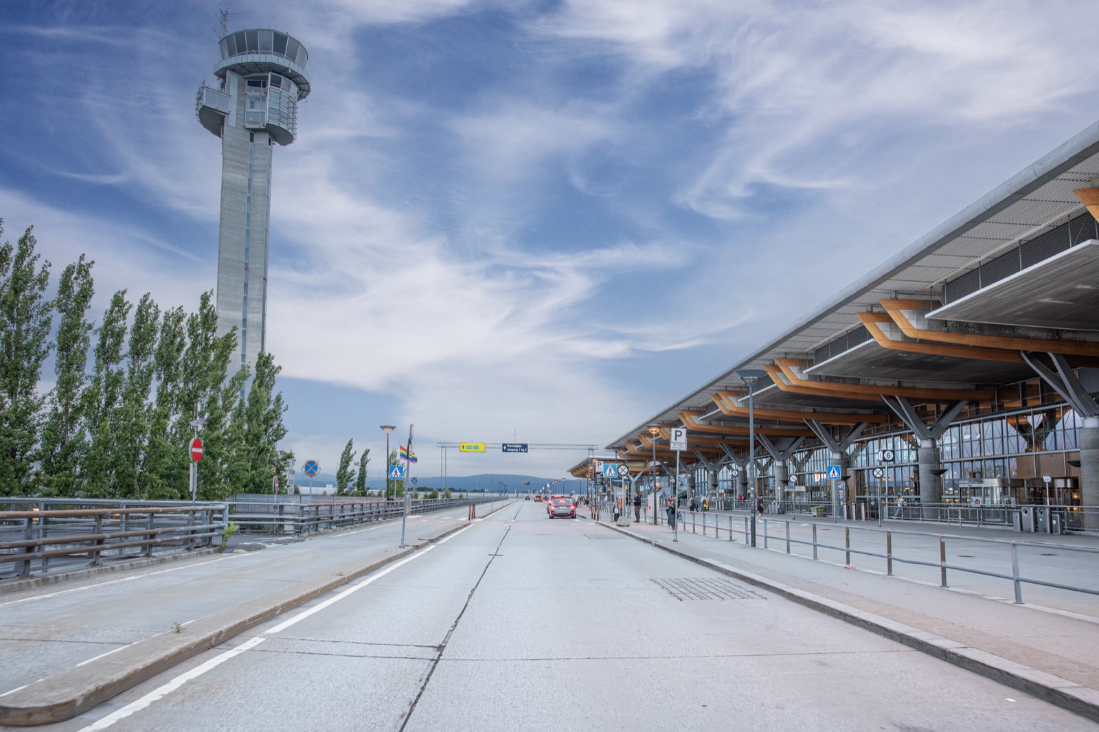 Oslo Lufthavn Gardermoen – kontrolltårn og terminal